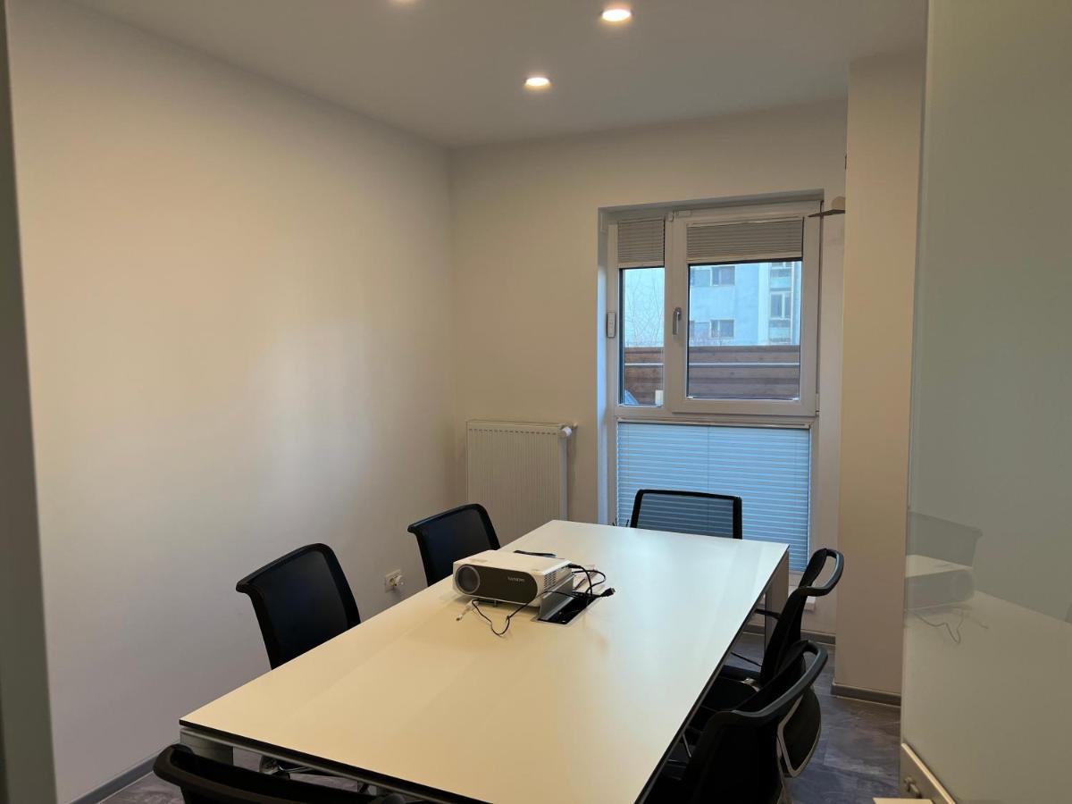 Luxury Westpark 2-Room Apartment Lakeview W5 Bucharest Exterior photo