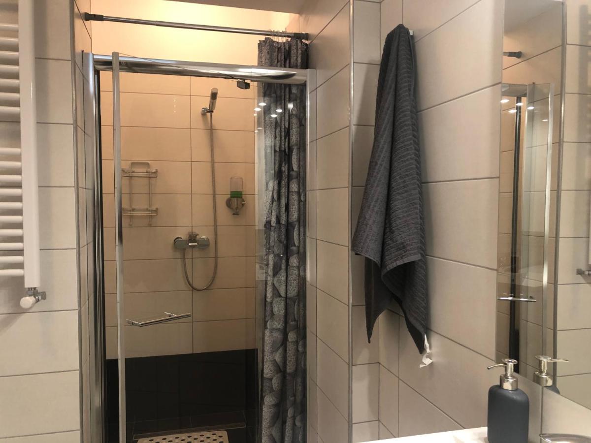 Luxury Westpark 2-Room Apartment Lakeview W5 Bucharest Exterior photo